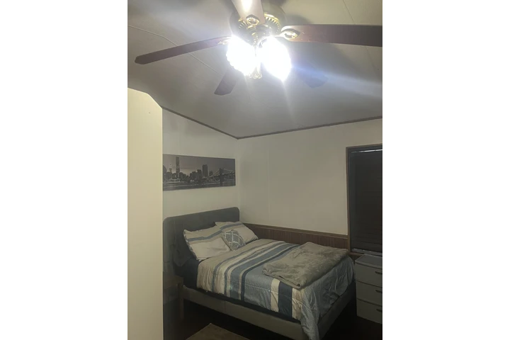 $450 : Rento cuarto Spring image 2