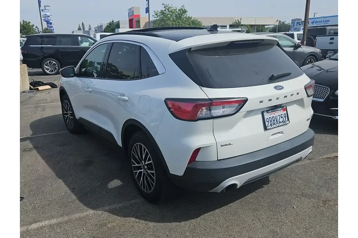 $18000 : Ford Escape Plug-In Hybrid 2 image 6