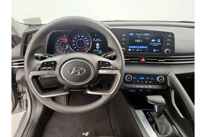 $20998 : Hyundai ELANTRA 2023 SEL 4dr image 10