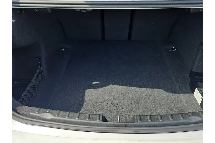 $15000 : BMW 3 Series 2018 330i 4dr S image 9