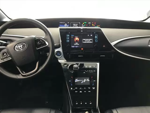 $4500 : 2017 Toyota Mirai Sedan 4D image 4