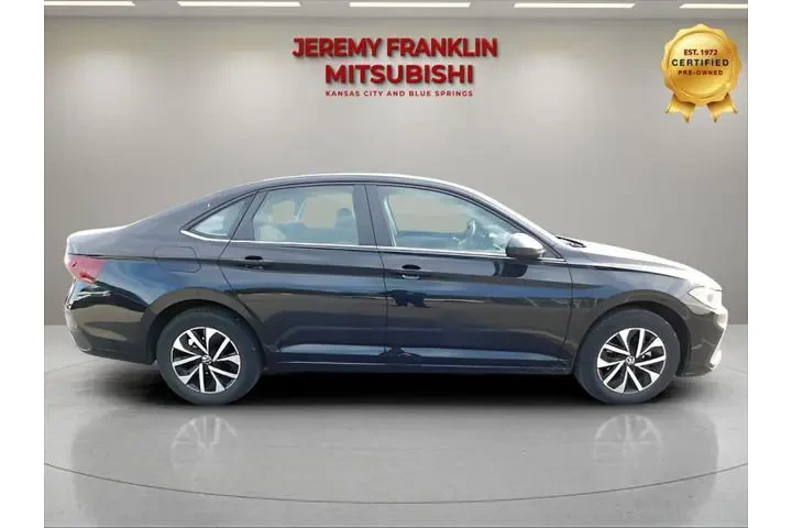 $22517 : Volkswagen Jetta 2025 S 4dr image 2