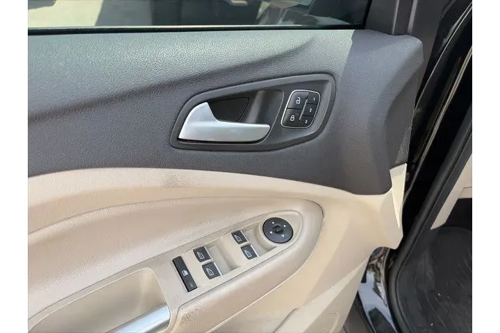 $18700 : Ford Escape 2019 Titanium 4d image 10