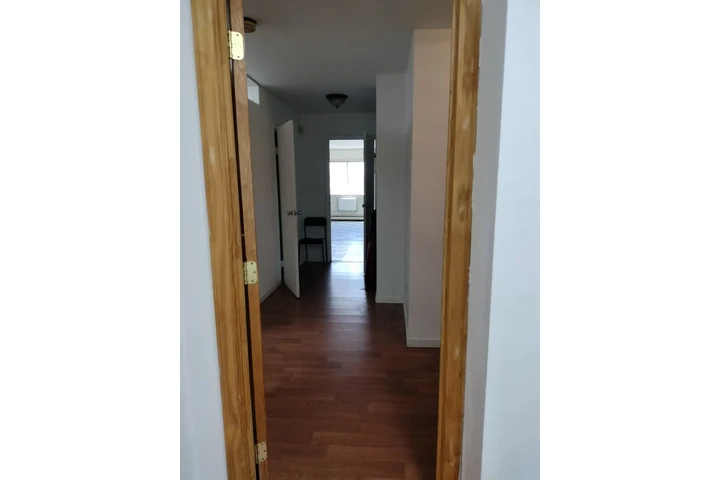 $5500 : Oficina  Junction Bvd 40ave. image 4