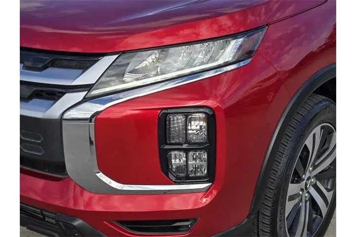 $14749 : Mitsubishi Outlander Sport 2 image 9