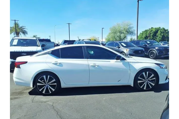 $14188 : Nissan Altima 2019 2.5 SR 4d image 7