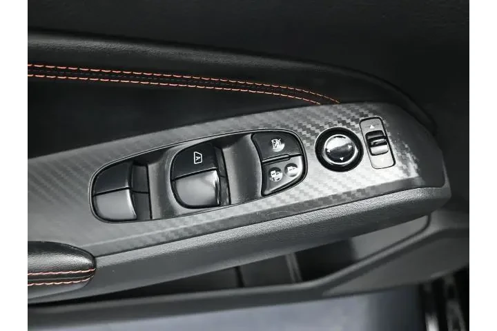 $21194 : Nissan Altima 2022 2.5 SR 4d image 6