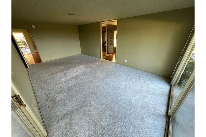 $1600 : Spacious 3-bedroom home with s image 7