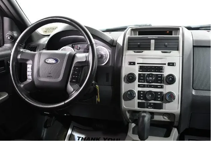 $4955 : Ford Escape 2012 XLT 4dr SUV image 8