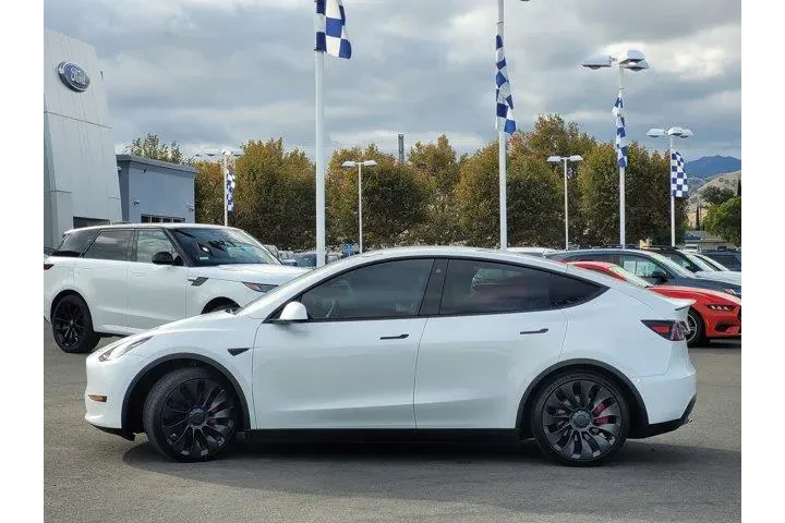 $33750 : Tesla Model Y 2023 AWD Perfo image 7