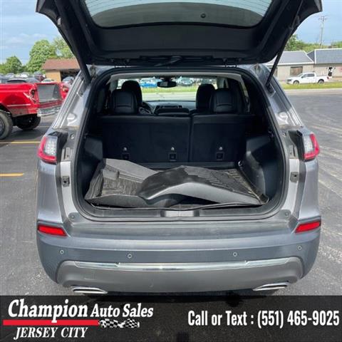 Used 2019 Cherokee Limited 4x image 10