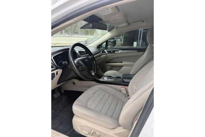 $7500 : 2019 Fusion Hybrid SE image 8