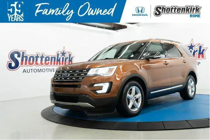 $14463 : Ford Explorer 2017 XLT 4dr S image 1