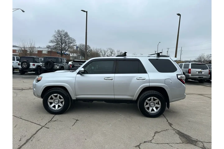$17980 : 2015 4Runner 4WD 4dr V6 Trail image 5