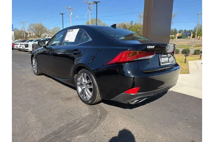 $28944 : Lexus IS 300 2020 4dr Sedan image 5