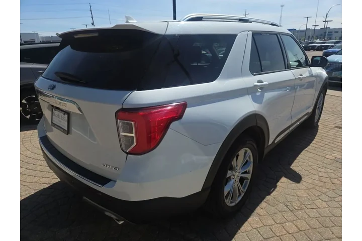 $21999 : 2021 Explorer Limited image 5