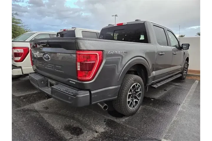 $27422 : Ford F-150 2022 4x2 XLT 4dr image 2
