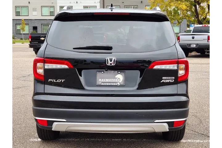 $24975 : 2020 Pilot Touring w/Rear Cap image 9