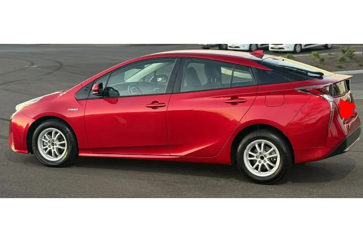 $6000 : Toyota Prius 2015 image 4