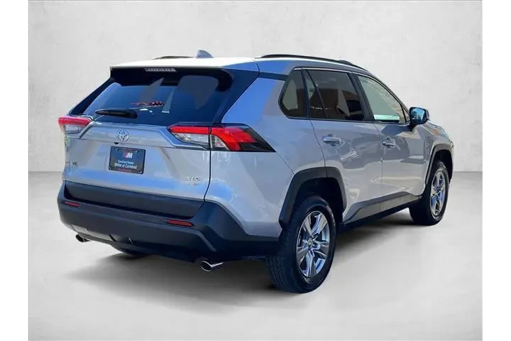 $30500 : Toyota RAV4 2024 AWD XLE 4dr image 5