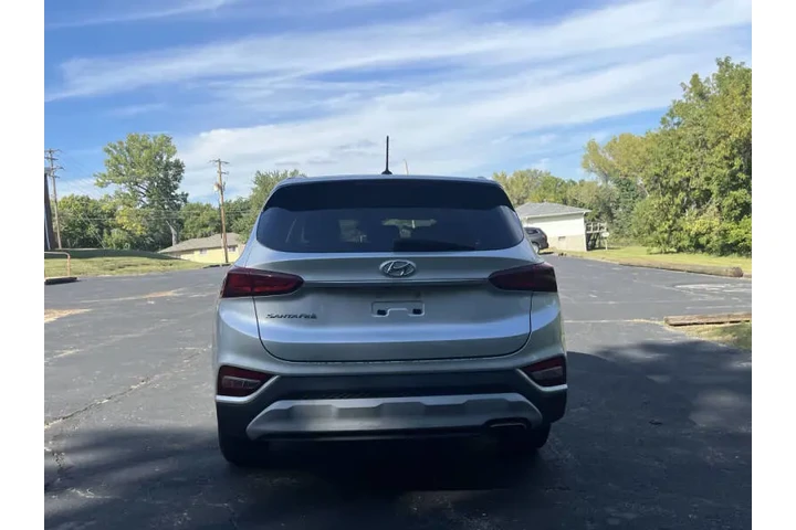 $10999 : 2019 Santa Fe SE 2.4L image 4