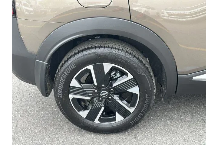 $28435 : Nissan Kicks 2026 AWD SV 4dr image 10