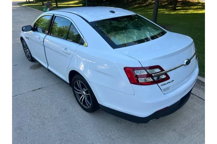 $11997 : 2018 Taurus SE image 5