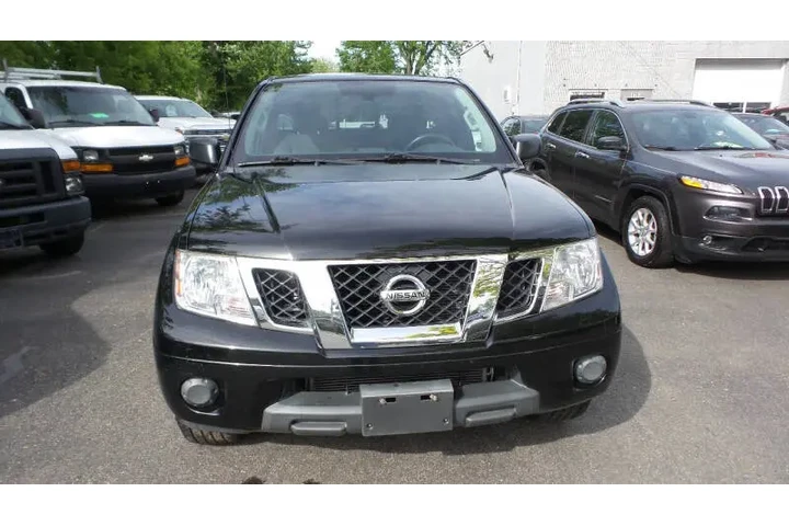 $11900 : 2012 Frontier SV V6 image 8