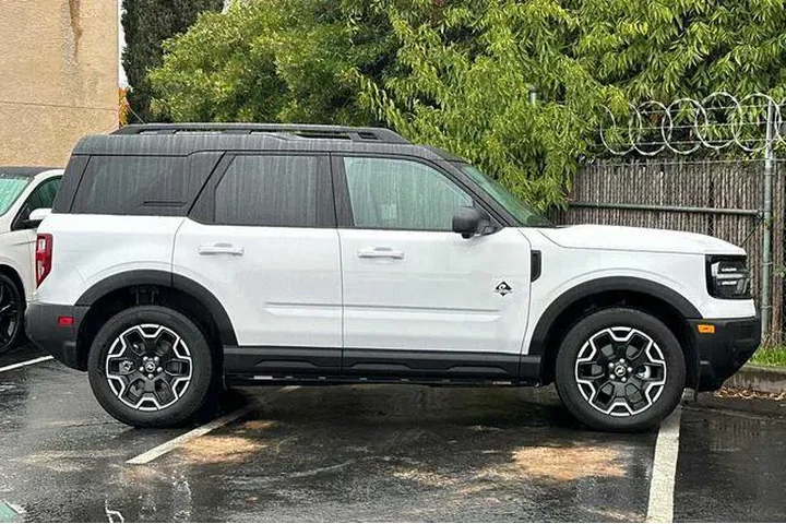 $30995 : Ford Bronco Sport 2025 AWD O image 7