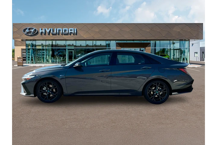 $25655 : Hyundai ELANTRA 2025 N Line image 3
