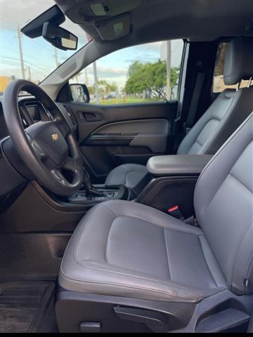 $12000 : Chevrolet Colorado image 2