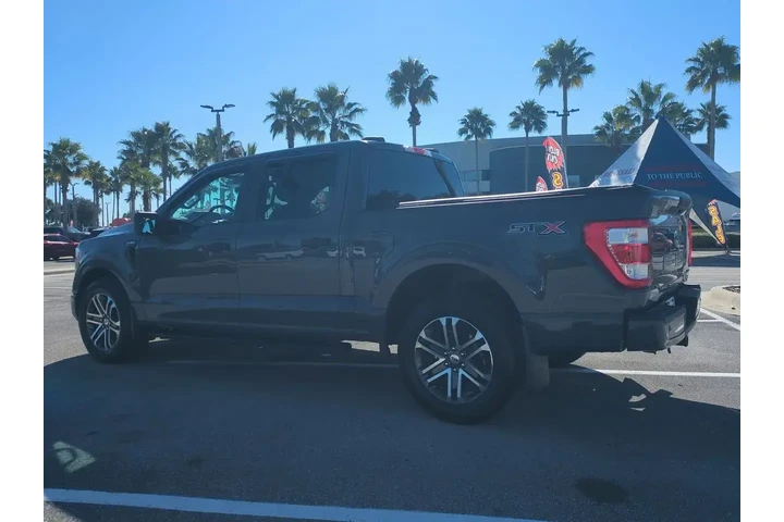 $31974 : Ford F-150 2021 4x2 XL 4dr S image 6