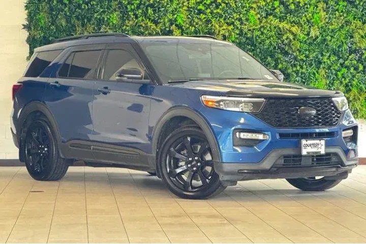 $29677 : Ford Explorer 2020 AWD ST 4d image 1