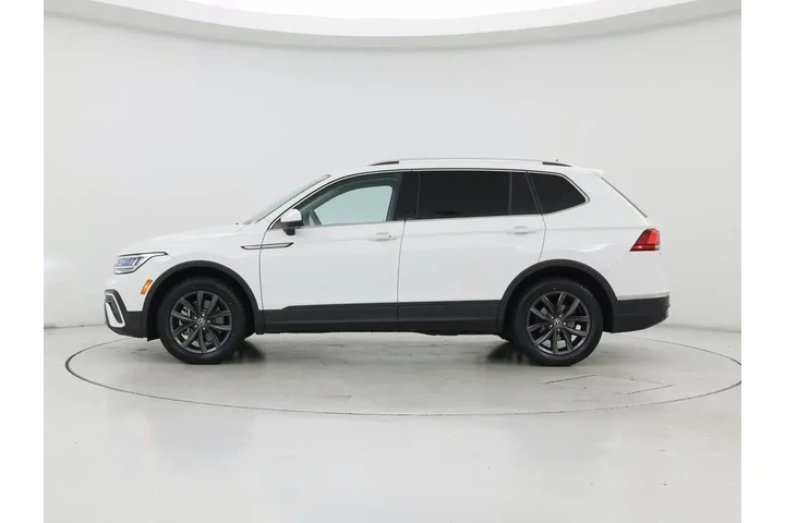 $21998 : Volkswagen Tiguan 2022 SE 4d image 3