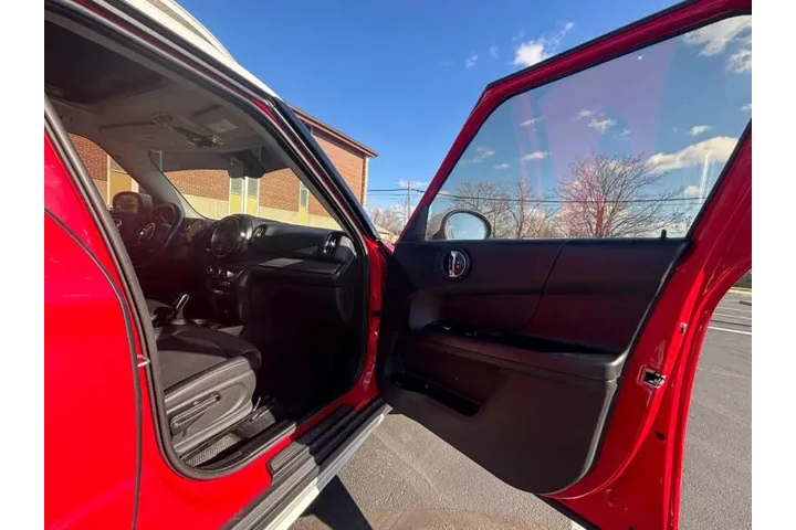 $10999 : 2020 MINI Countryman Oxford E image 8