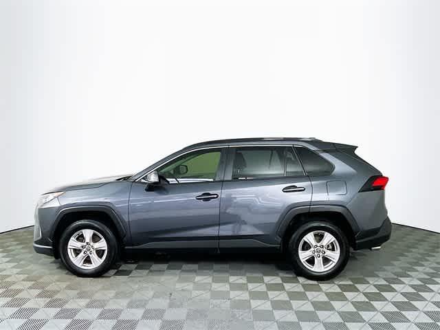 $18687 : PRE-OWNED 2020 TOYOTA RAV4 XLE image 6