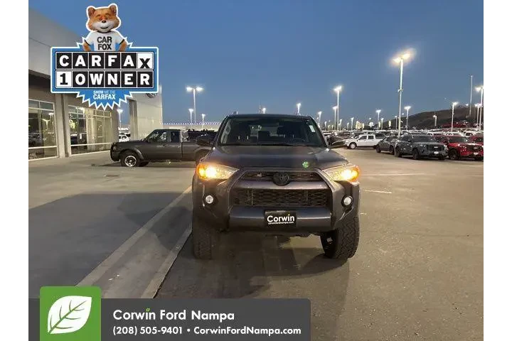 $29000 : Toyota 4Runner 2018 4x4 SR5 image 2