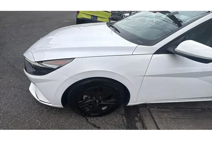 $19432 : Hyundai ELANTRA Hybrid 2021 image 8