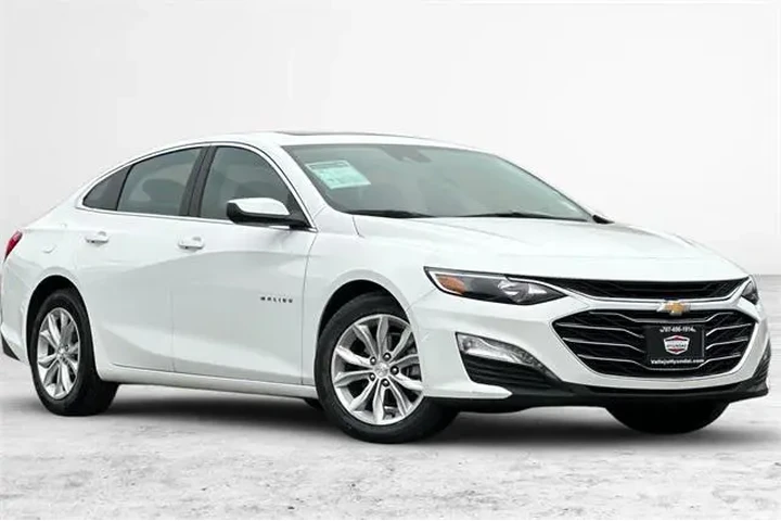 $19990 : Chevrolet Malibu 2024 LT 4dr image 2