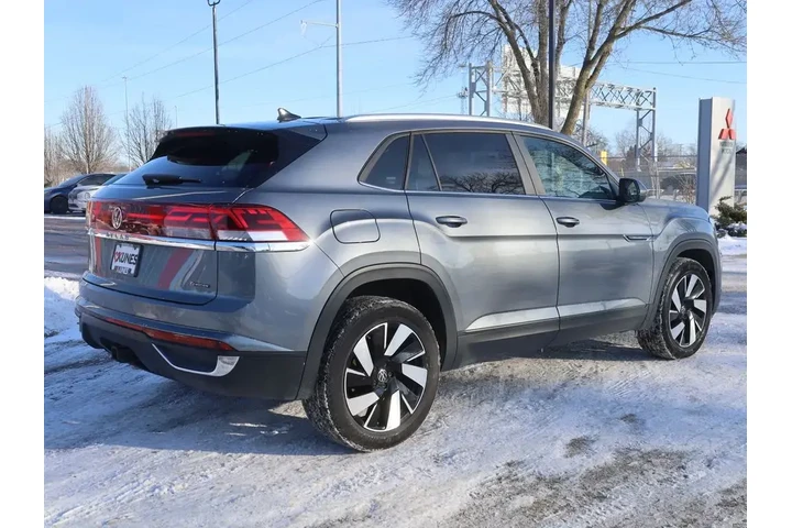 $31577 : Volkswagen Atlas Cross Sport image 8