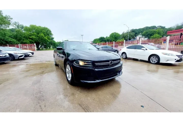 $13990 : 2021 Charger SXT image 3