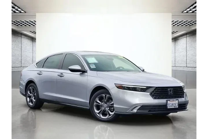 $26988 : Honda Accord 2023 EX 4dr Sed image 2