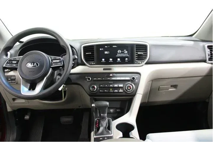 $18971 : Kia Sportage 2020 LX 4dr SUV image 2