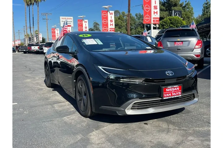 $30998 : Toyota Prius Prime 2024 SE 4 image 7