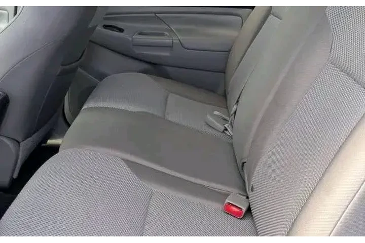 $3500 : Clean tacoma and Runs well image 2