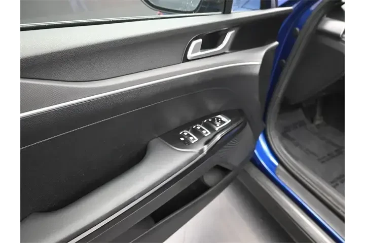 $22995 : Kia K5 2024 GT-Line 4dr Seda image 6