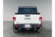 $38682 : Jeep Gladiator 2023 thumbnail
