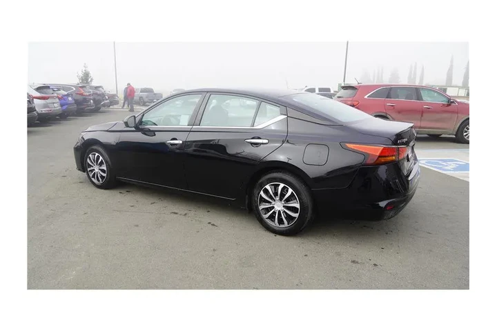 $17400 : 2023 Altima 2.5 S image 8