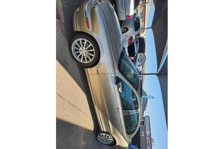 $3500 : 2005 X-Type image 3