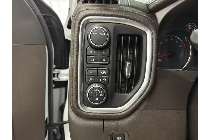 $35885 : Chevrolet Silverado 1500 202 image 10